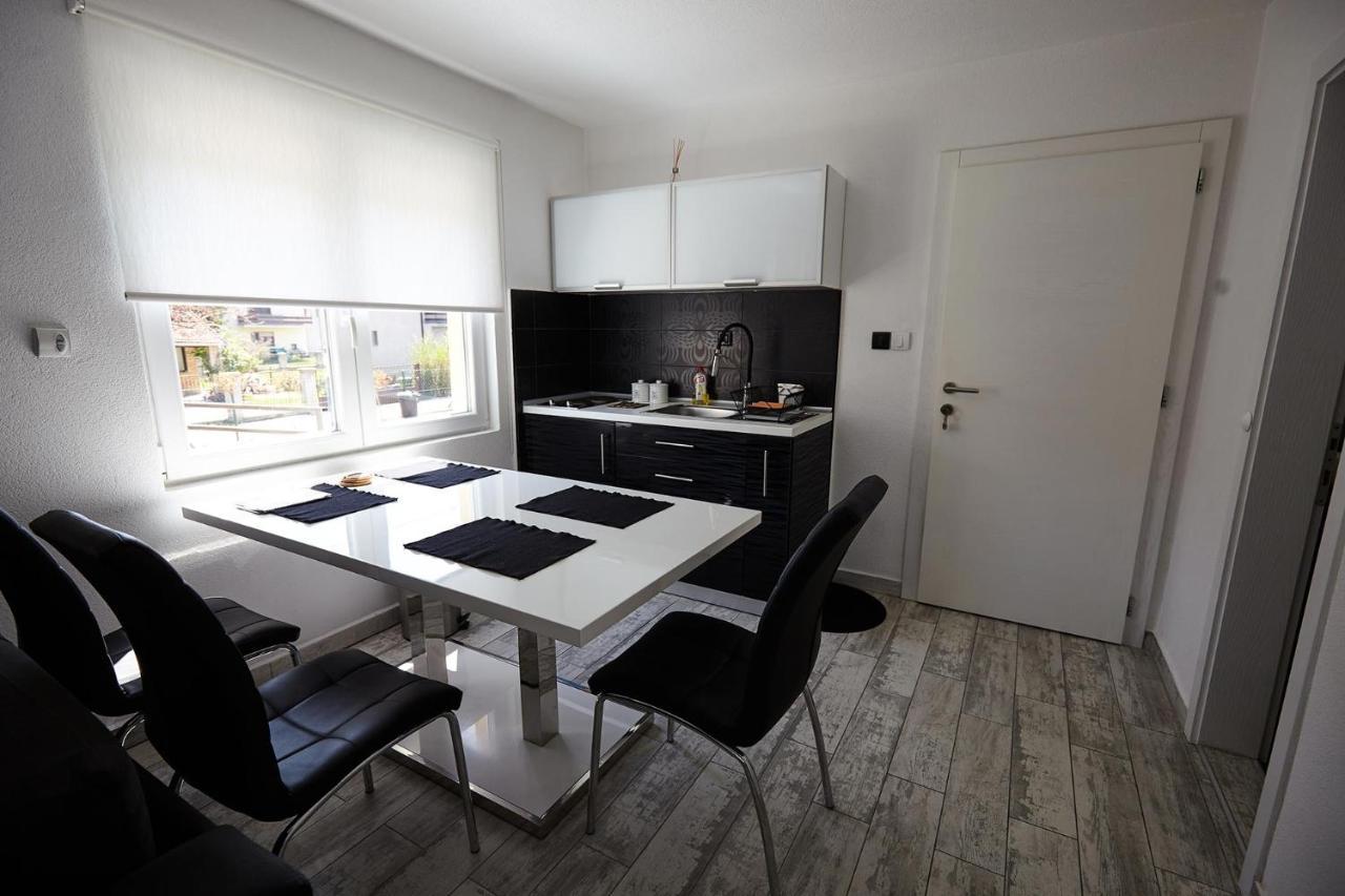 Apartment Azulmburgo Vrnjacka Banja Exterior photo